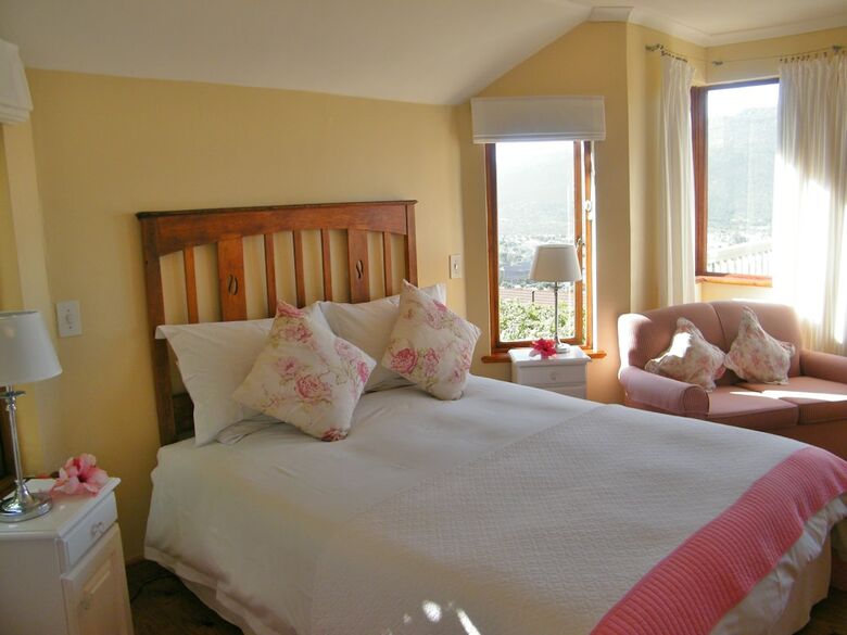 Hostal Tranquility Guest House
