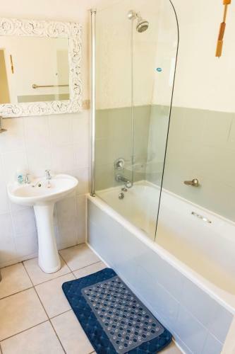 Hostal Peace Corner Cottages