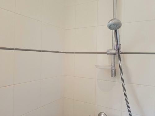 Charming Villa In Escales With Jacuzzi