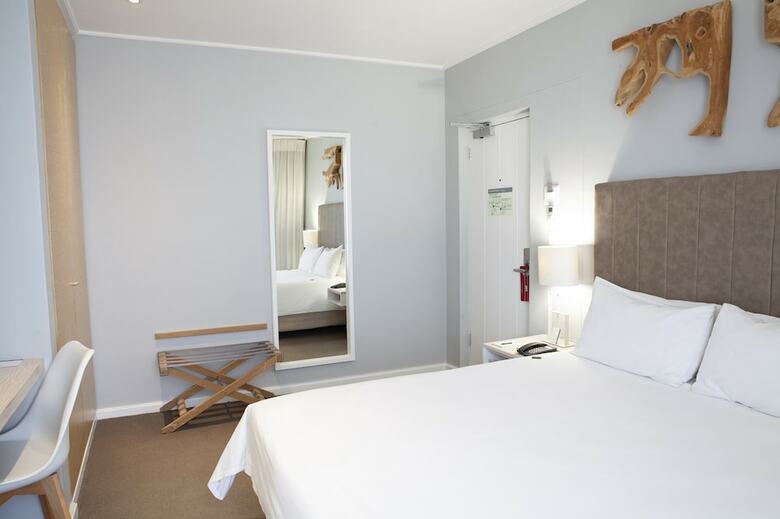 Atlantic Beach Hotel