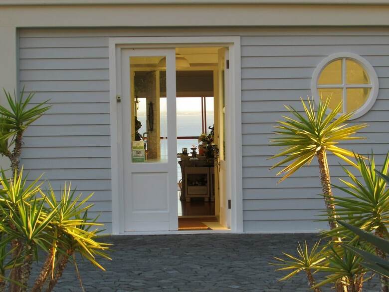 Hostal A Boat House