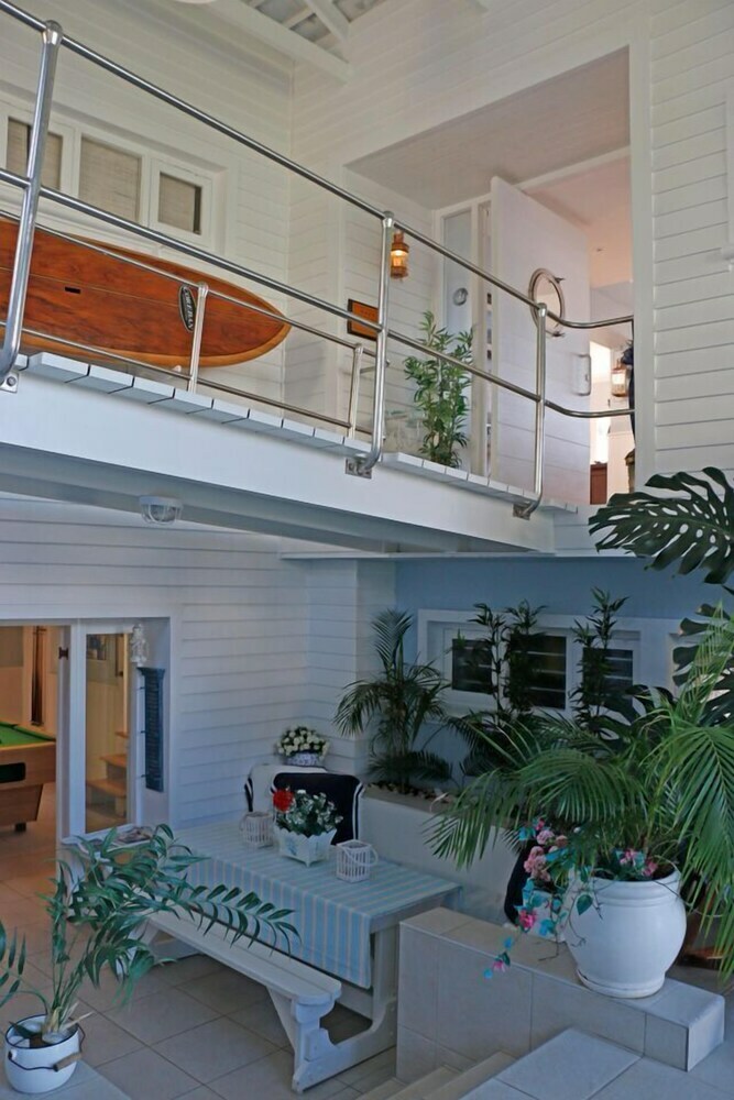 Hostal A Boat House