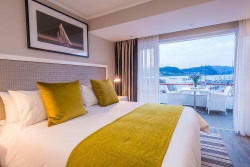 Simon's Town Quayside Hotel
