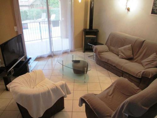 Two-bedroom Holiday Home In Jaujac
