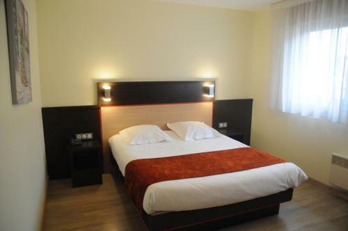Hotel Au Parc Des Cigognes