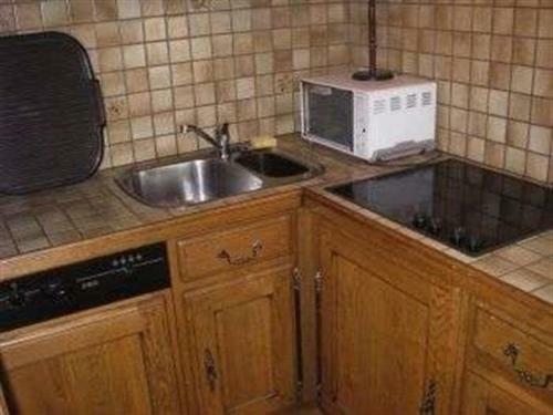 House Villa Plain Pied Jullouville Dans Quartier Calme