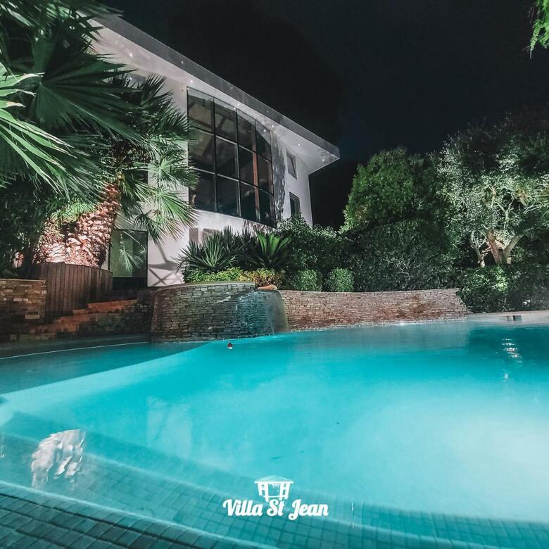 Hostal Villa Saint Jean