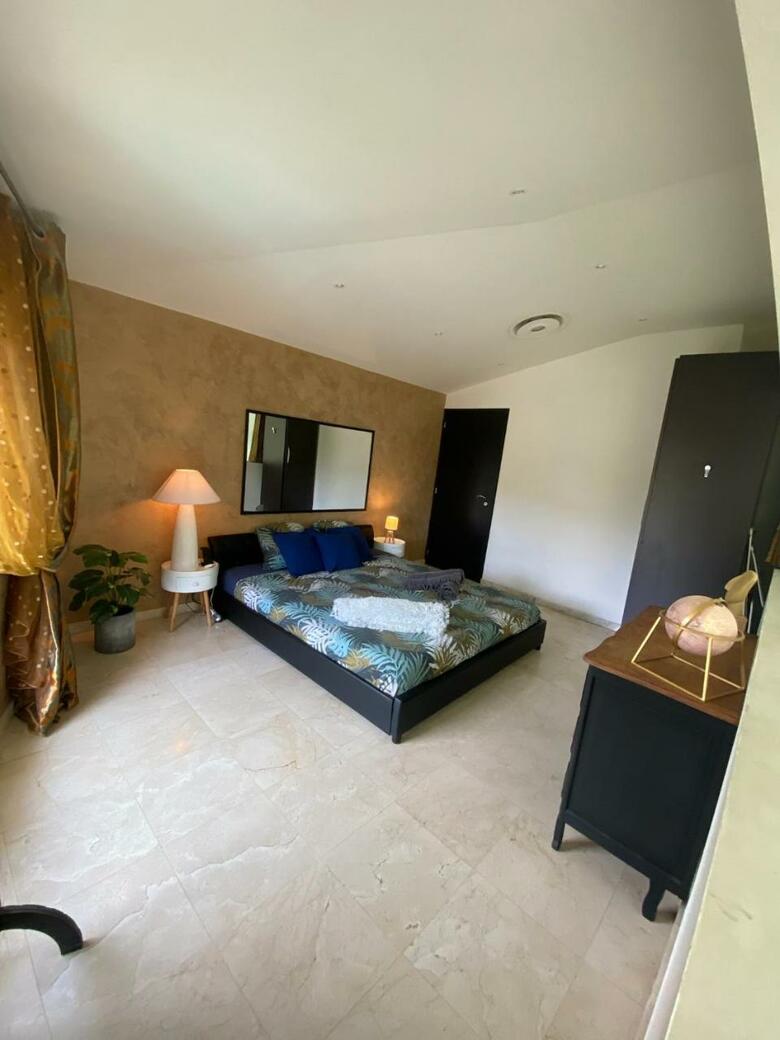 Hostal Villa Saint Jean
