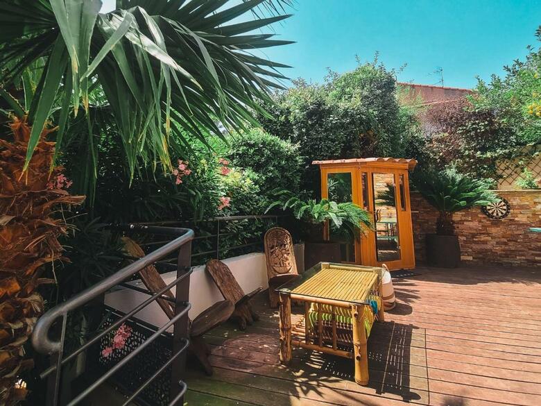 Hostal Villa Saint Jean