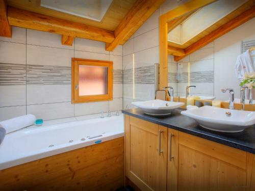 Chalet Tilumi - Ovo Network