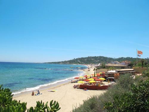 Holiday Home Le Grand Bleu (max100)