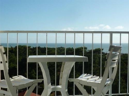 Rental Apartment Avenue Briand Face Pinede