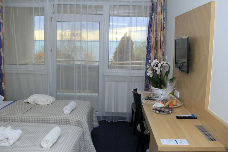 Hotel Marina Port