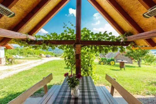 �reghegyi Apartman