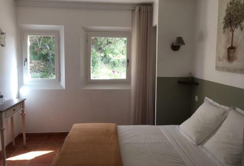 Hostal Les Quatre Saisons