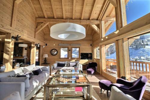 Chalet Oscar
