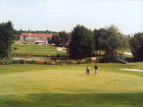 Hotel Abbaye Du Golf De L�signy
