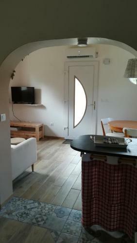 Hostal La Tour Aux Tilleuls