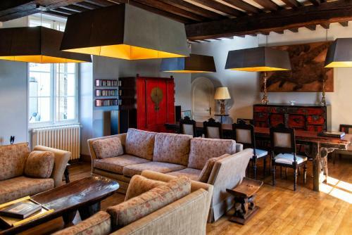 G�tes Les Deux Abbesses En Vert