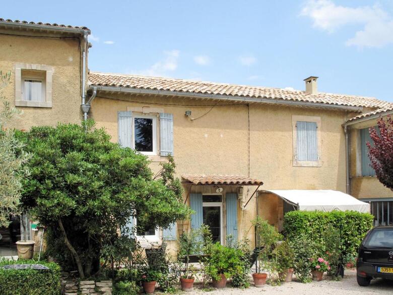 Holiday Home Les Vignes (mbe100)