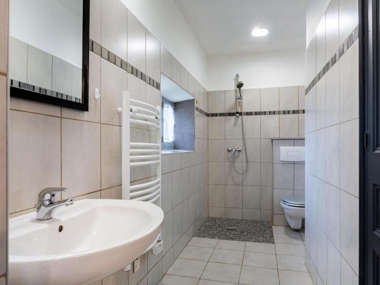 Holiday Home Les Vignes (mbe100)