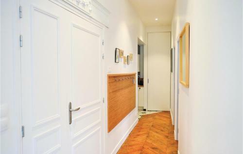 Two-bedroom Apartment In Mers-les-bains