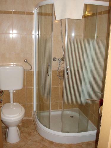Denis Hotel �s �tterem