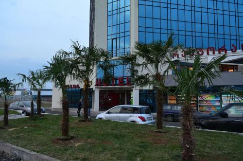 Hotel Grand Vejini