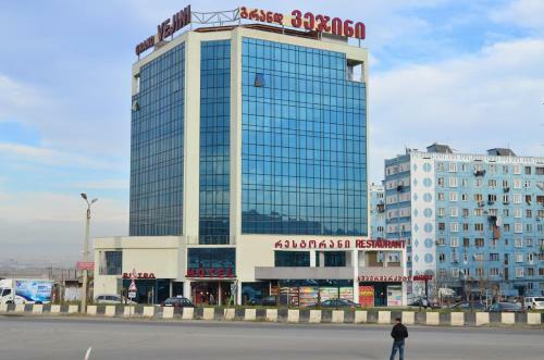 Hotel Grand Vejini