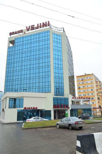 Hotel Grand Vejini