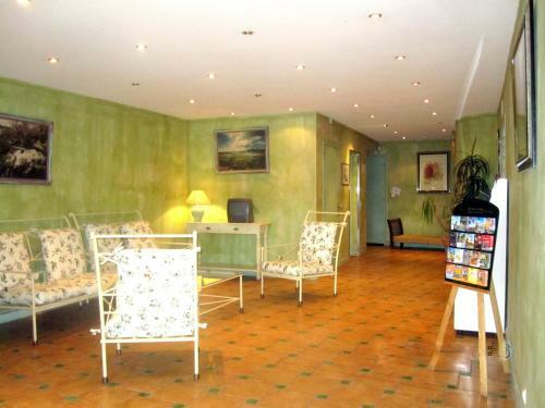 Hotel H�tel La Bonne Auberge