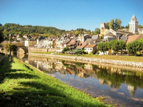 Cozy Cottage In Aquitaine With Private Swimming Pool