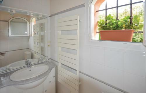 Studio Holiday Home In Peymeinade