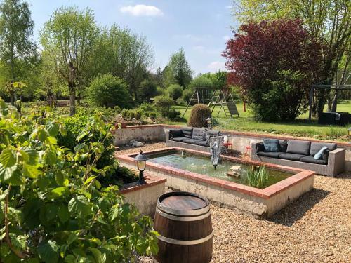 Bed & Breakfast La Fontaine Du Tonneau