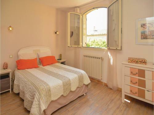 Three-bedroom Holiday Home In St-hilaire-d'ozlihan