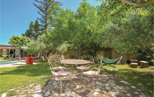 Three-bedroom Holiday Home In St-hilaire-d'ozlihan