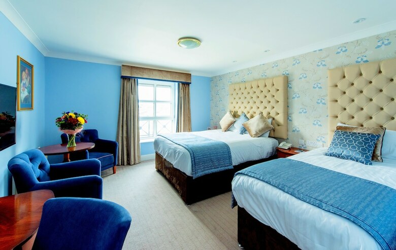 Dromhall Hotel