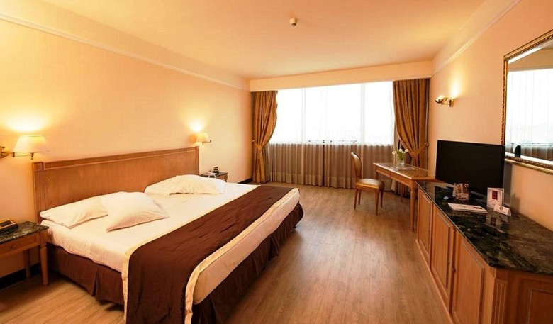 Shg Hotel De La Ville