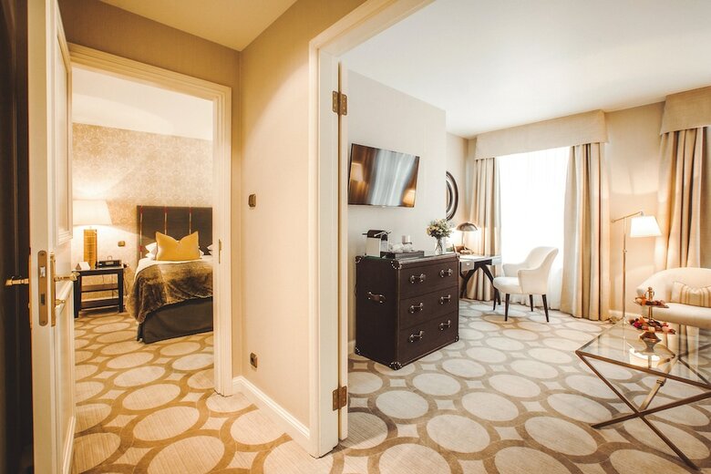 Hotel Grand Palace
