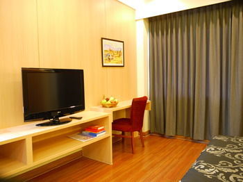 Charoen Hotel