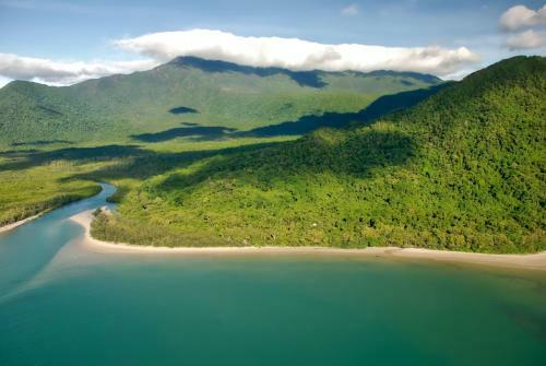 Thornton Beach Bungalows Daintree