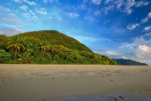 Thornton Beach Bungalows Daintree