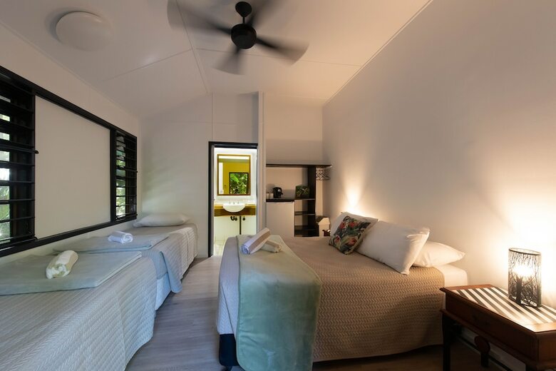 Hotel Cape Trib Beach House
