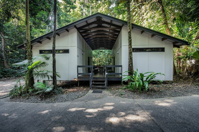 Hotel Cape Trib Beach House