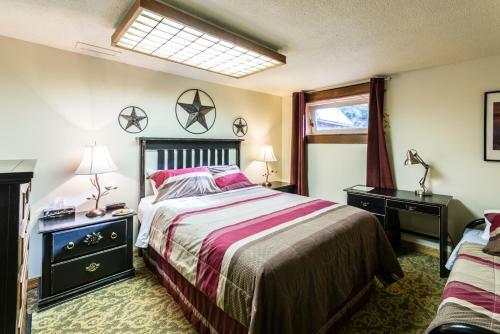 Bed & Breakfast Rustlers Lodge