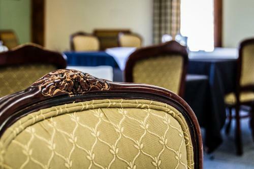 Bed & Breakfast Rustlers Lodge