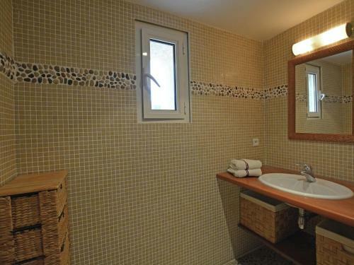 Modern Villa In Saint-mathieu-de-treviers With Private Pool