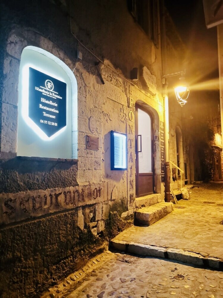 Hotel Hostellerie De La Fontaine