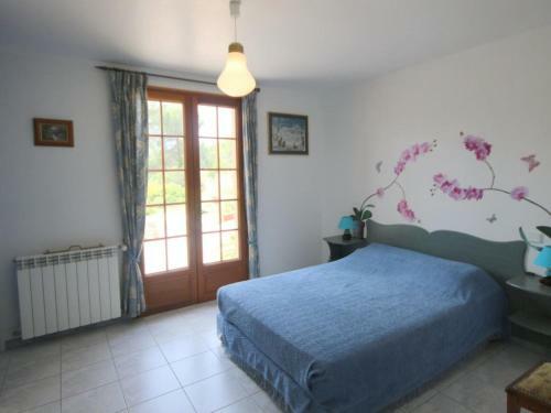 Charming Villa In Salernes France With Parking Space