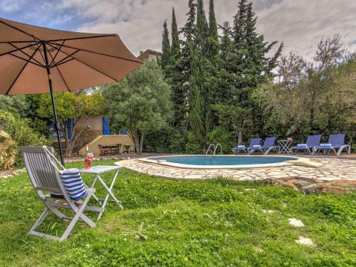 Charming Villa In Siran With Pool